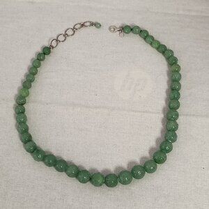 ❤️GSJ 925 STERLING GREEN CARVED JADEITE KNOTTED NECKLACE